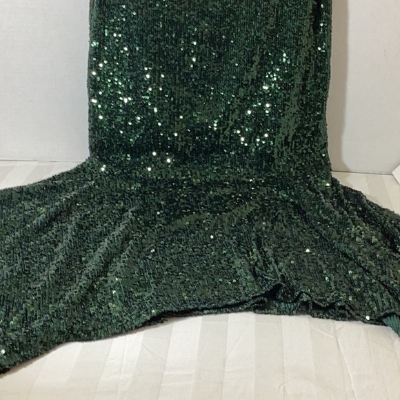 AQUA
Sequin Hanky Hem Dress - 100% Exclusive - Picture 7 of 12